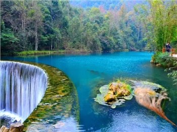 貴州-黃果樹(shù)瀑布、荔波大小七孔、西江千戶苗寨5日游