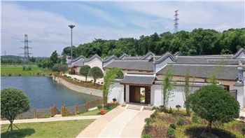 清溪村、天意木國景區(qū)、明清古巷、市博物館、胡林翼故居二日游